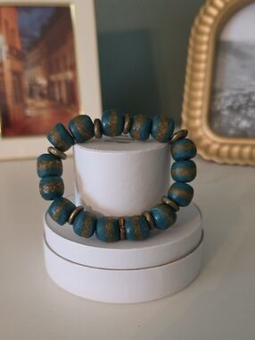 Handmade Turquoise and Gold Beaded Stretch Bracelet